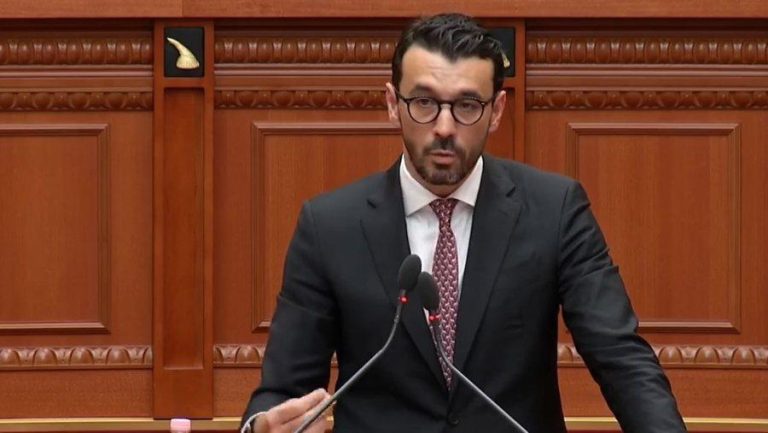 Karakaçi: Shqipëria jo e rrezikuar nga mungesa e karburanteve, forcojmë rezervat e naftës